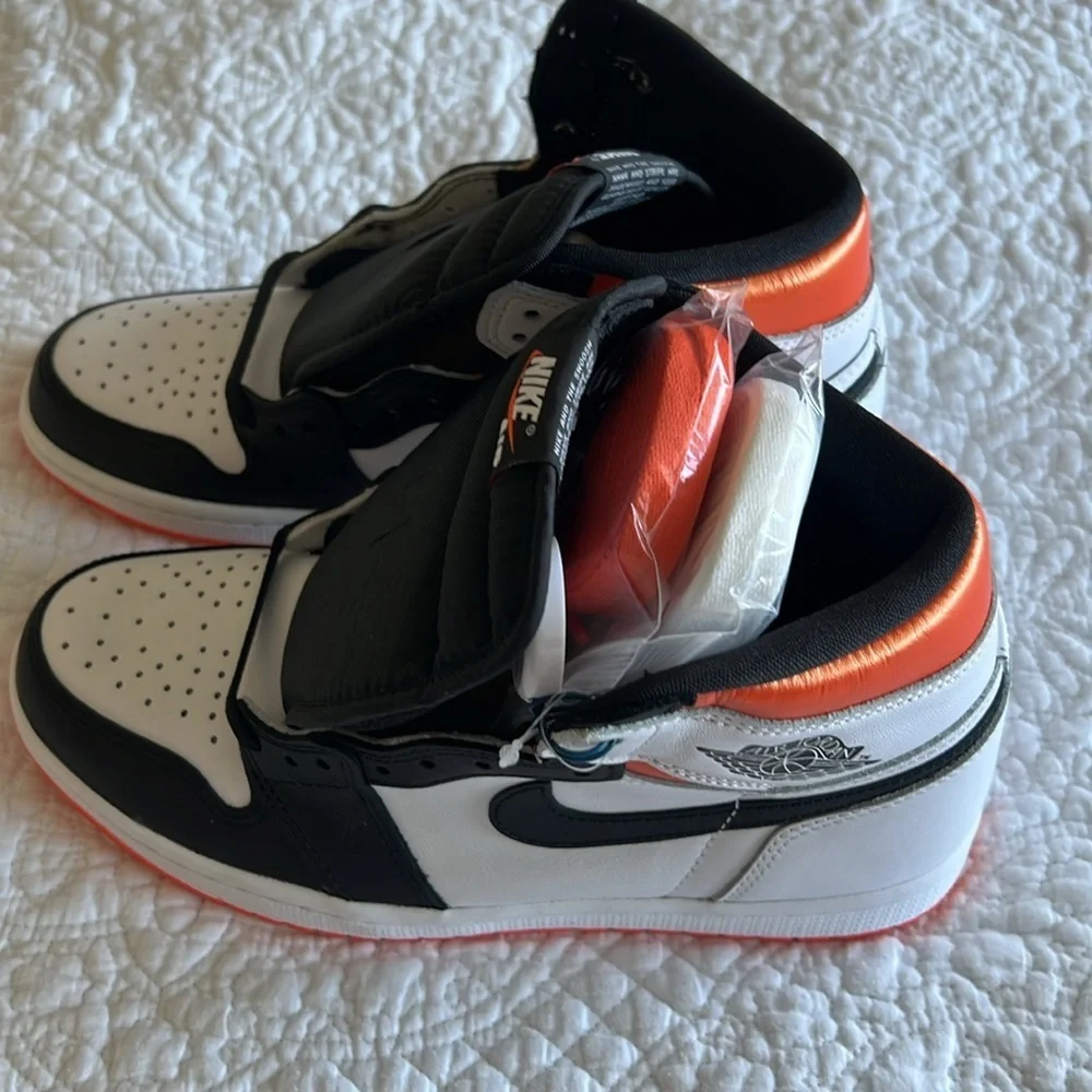 Men’s Nike Air Jordan High-Top Sneakers